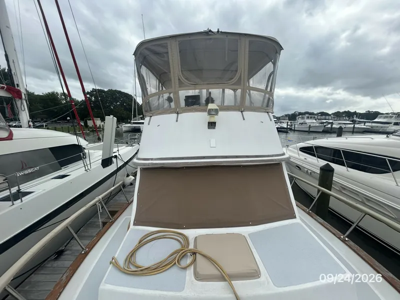 Slide: The Image of 36' Monk foredeck aft - 7931428