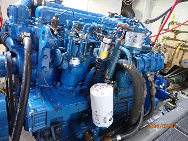 Slide: The Image of 36' Monk main engine - 7931463