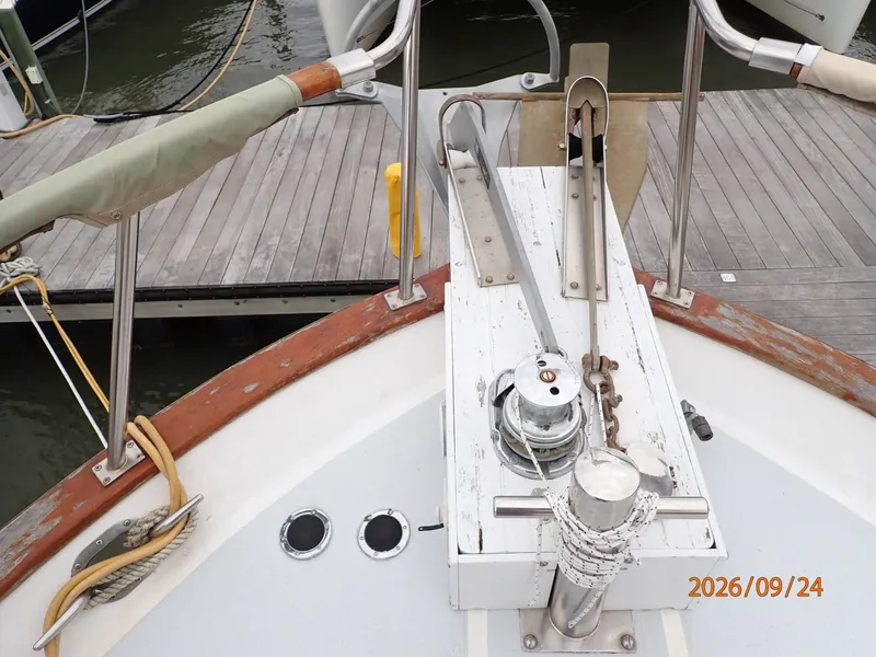Slide: The Image of 36' Monk anchor windlass3 - 7931387
