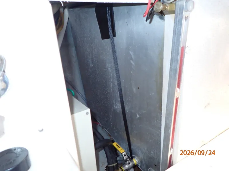 Slide: The Image of 36' Monk starboard fuel tabk - 7931494