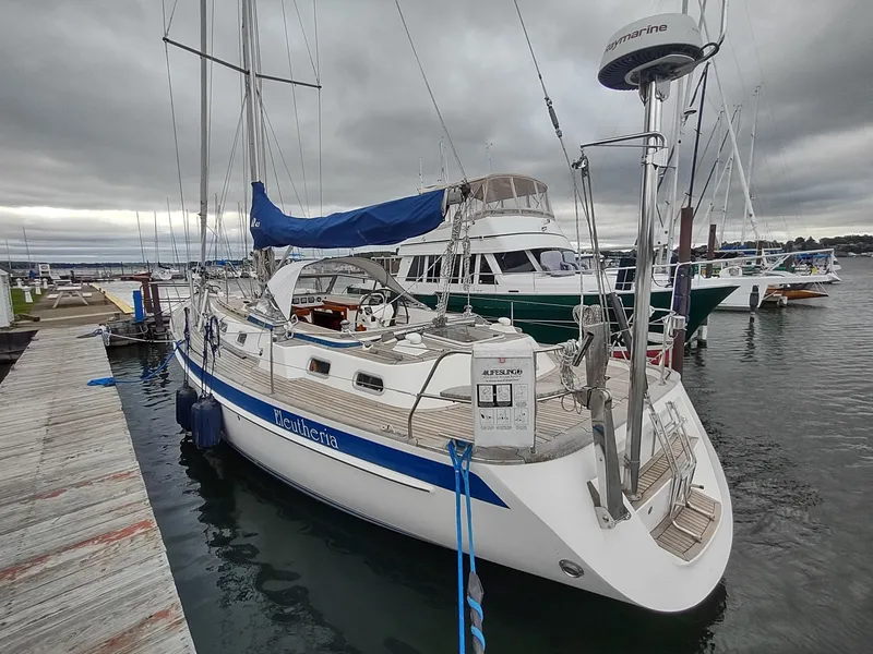 Slide: The Image of Hallberg-Rassy 43 2004 - 7931492