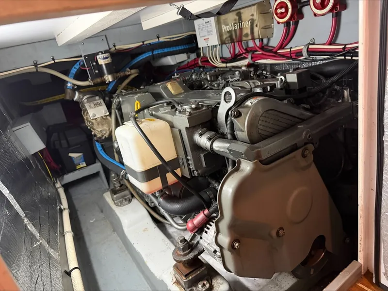 Slide: The Image of Endeavour Catamaran Corp 44 2014 - 7937809