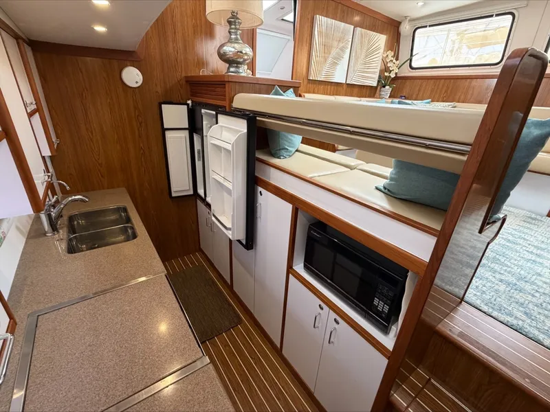 Slide: The Image of Endeavour Catamaran Corp 44 2014 - 7937733