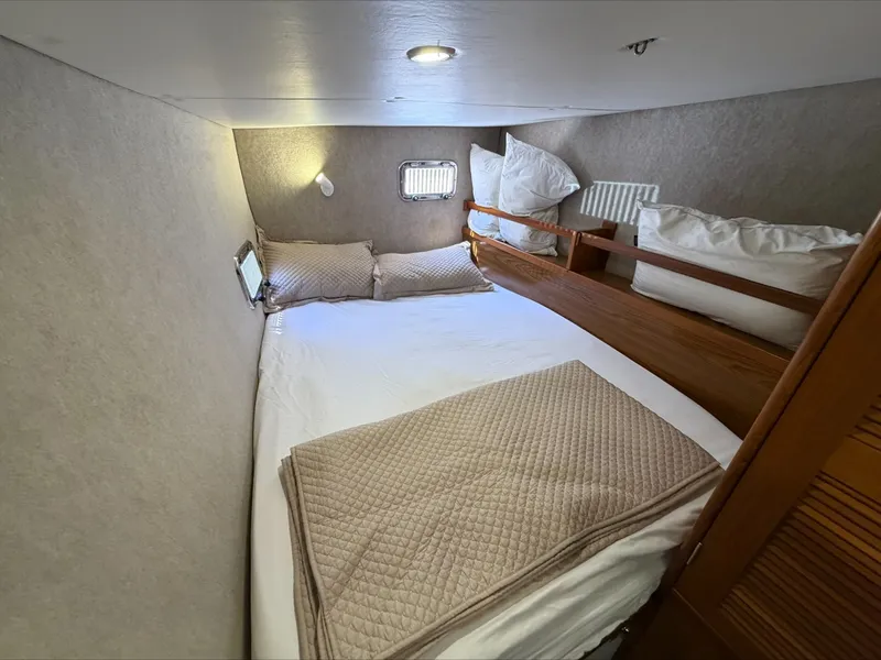 Slide: The Image of Endeavour Catamaran Corp 44 2014 - 7937768