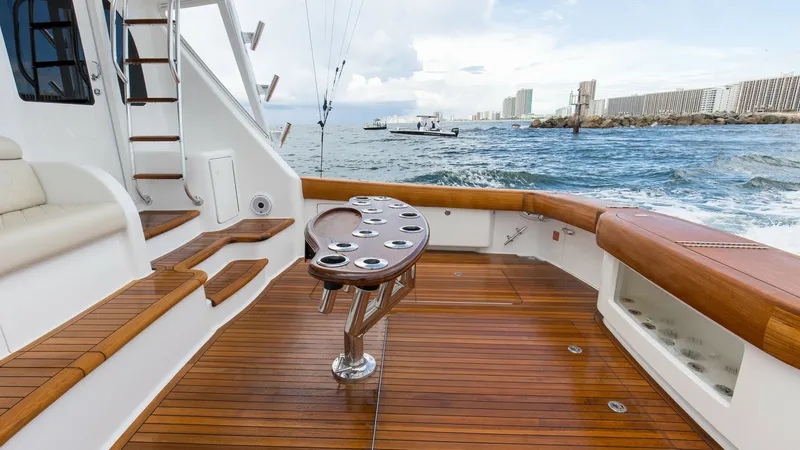 Slide: The Image of 2022 Viking Convertible Cole Play Cockpit (4) - 7933064