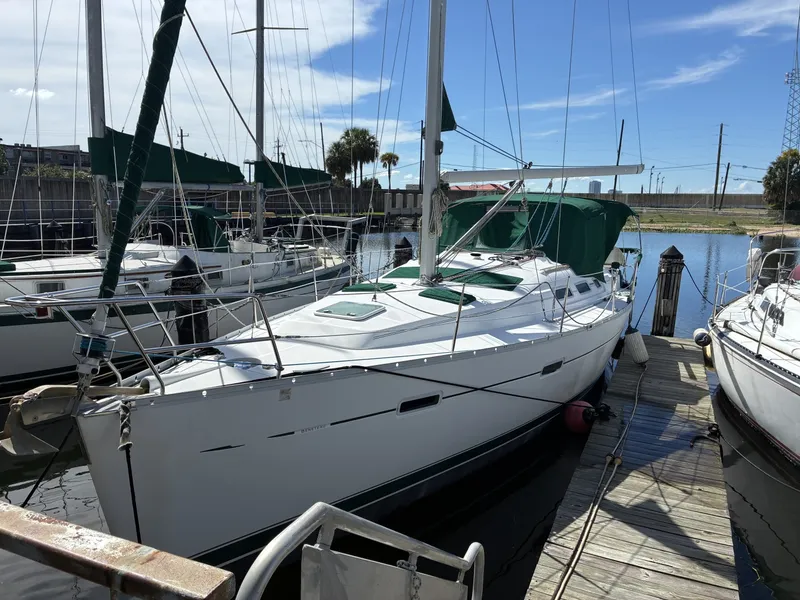Slide: The Image of Beneteau Oceanis 373 - 8052026