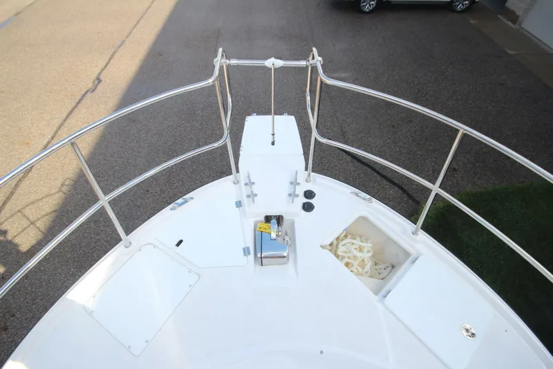 Slide: The Image of Ranger Tug R-29 Command Bridge Luxury Edition 2025 - 7935956