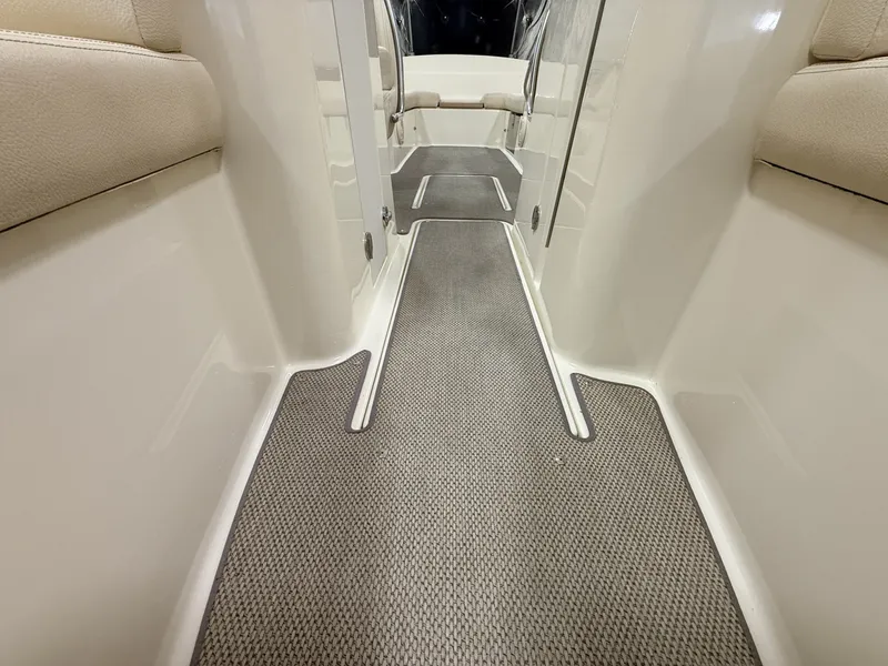 Slide: The Image of Chris-Craft 27' Launch 2019 - 7936385