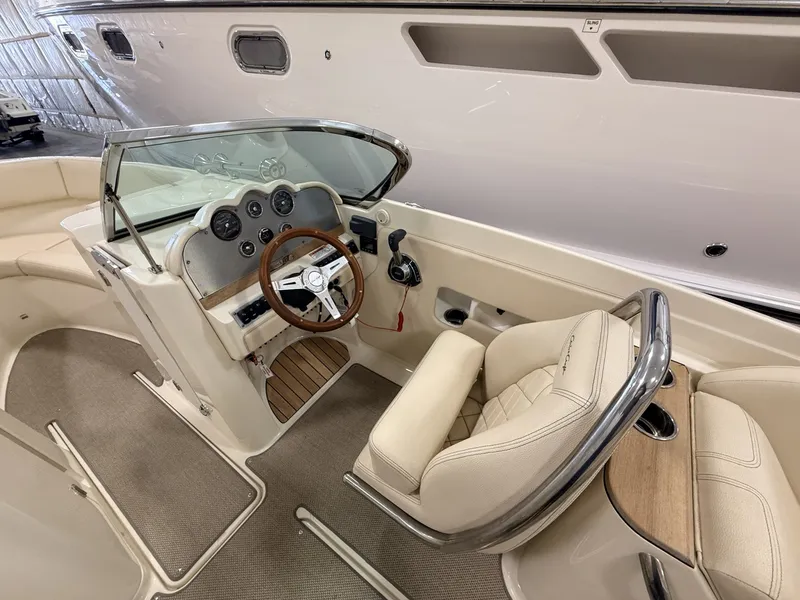 Slide: The Image of Chris-Craft 27' Launch 2019 - 7936376