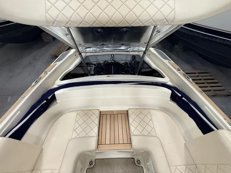 Slide: The Image of Chris-Craft 27' Launch 2019 - 7936392