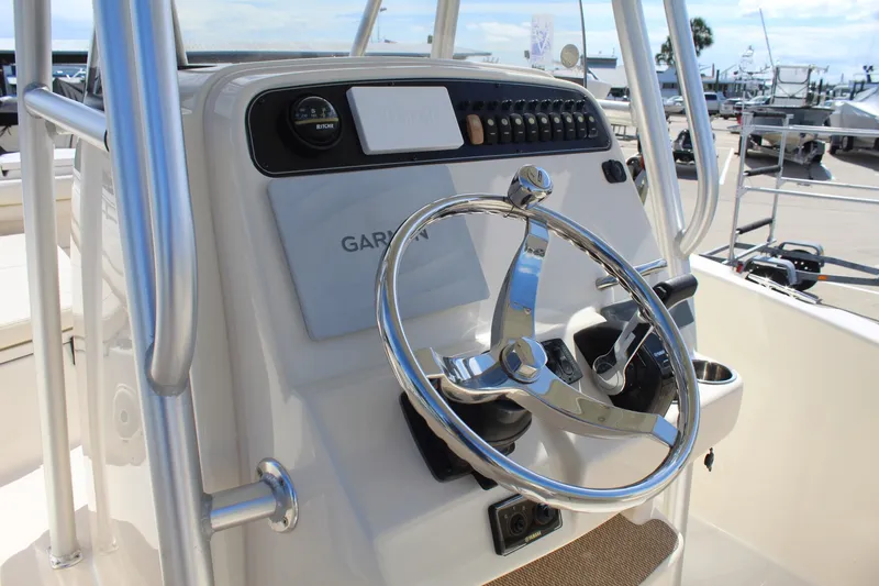 Slide: The Image of Grady-White Fisherman 209 2015 - 7937516