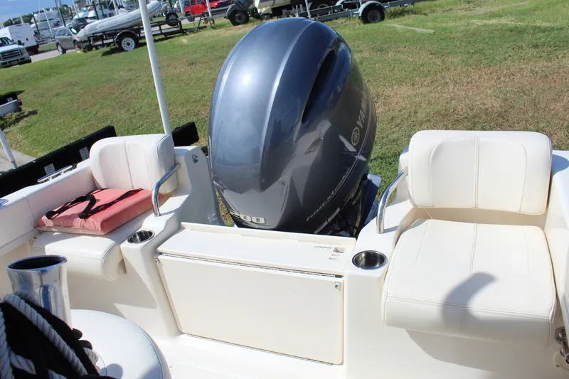 Slide: The Image of Grady-White Fisherman 209 2015 - 7937515