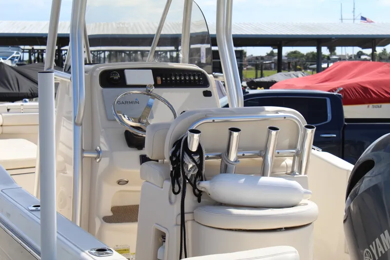 Slide: The Image of Grady-White Fisherman 209 2015 - 7937512