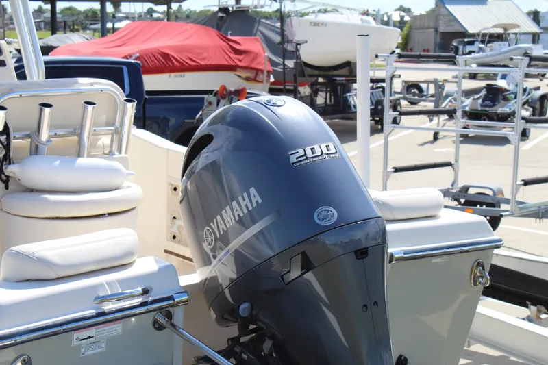 Slide: The Image of Grady-White Fisherman 209 2015 - 7937510