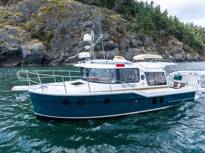 Slide: The Image of Ranger Tug R-29 S 2016 - 7937624