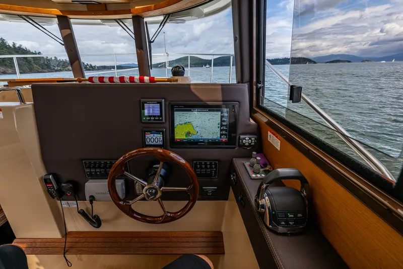 Slide: The Image of Ranger Tug R-29 S 2016 - 7937636