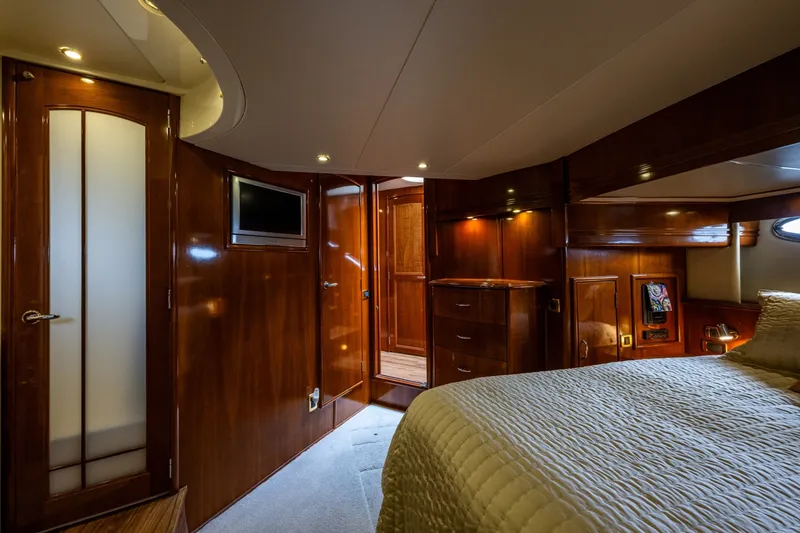 Slide: The Image of Carver Yachts 530 Voyager Pilothouse 2003 - 7937688