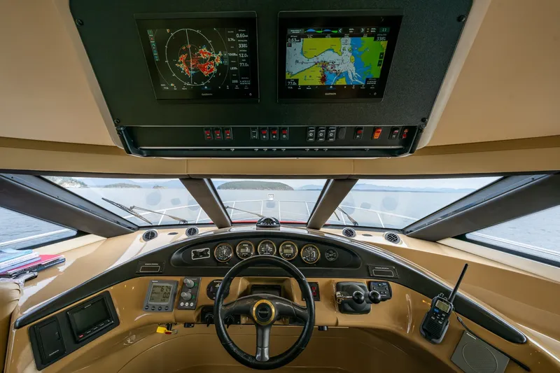 Slide: The Image of Carver Yachts 530 Voyager Pilothouse 2003 - 7937704