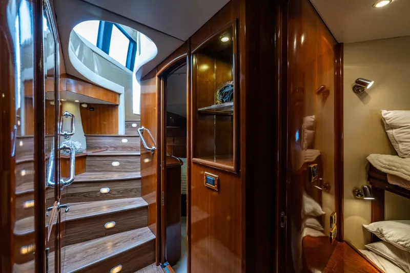 Slide: The Image of Carver Yachts 530 Voyager Pilothouse 2003 - 7937685
