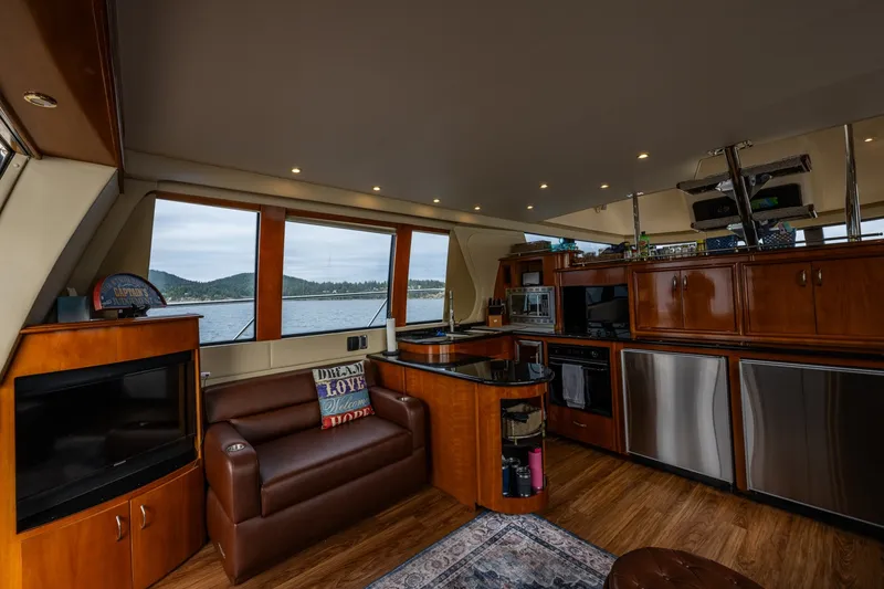 Slide: The Image of Carver Yachts 530 Voyager Pilothouse 2003 - 7937695
