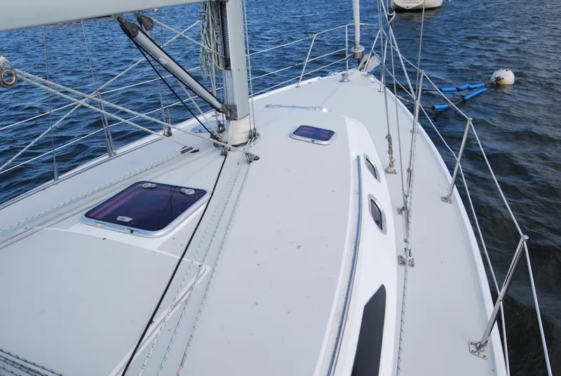 Slide: The Image of Catalina 36 Mkll 2005 - 7937900