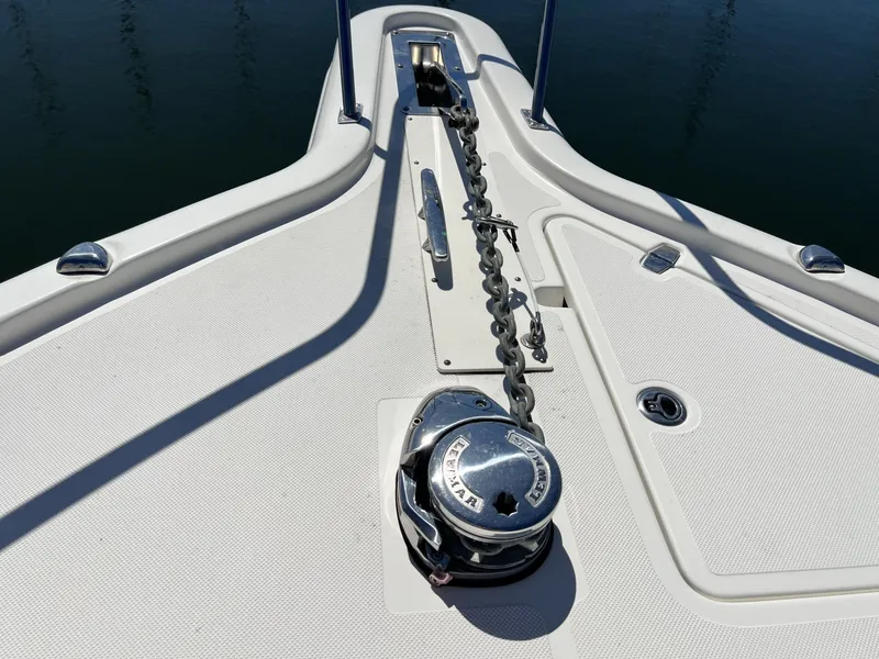 Slide: The Image of Pursuit 385 Offshore 2020 - 8032671