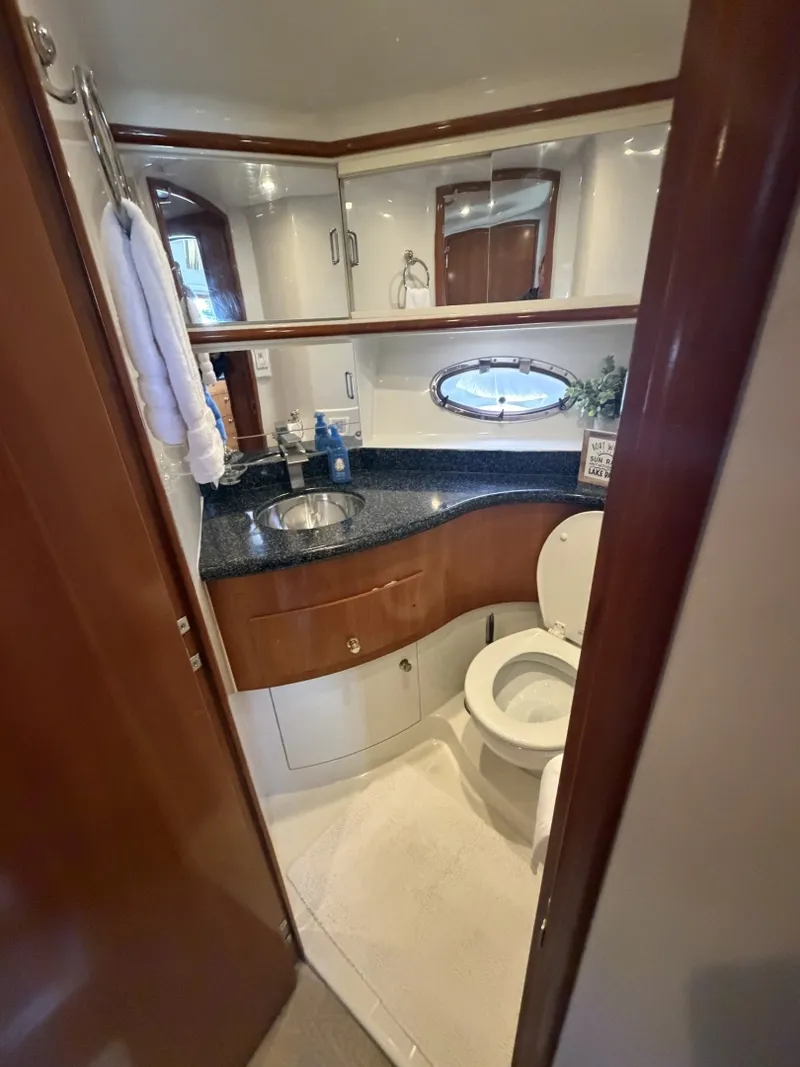 Slide: The Image of Carver Yachts 396 Motor Yacht 2000 - 7938061