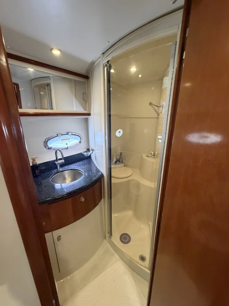 Slide: The Image of Carver Yachts 396 Motor Yacht 2000 - 7938069
