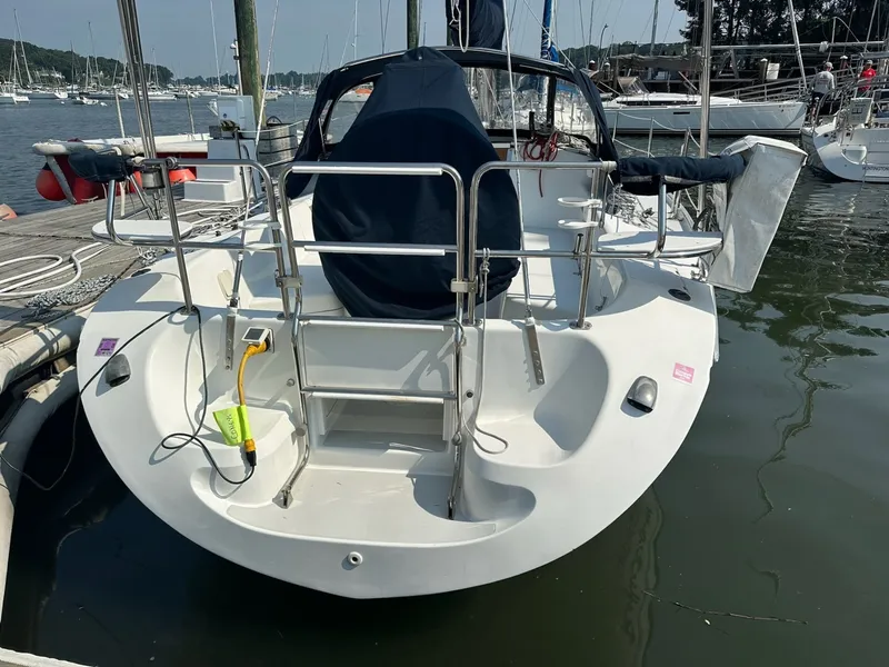 Slide: The Image of Catalina 34 mkII 1996 - 7938176