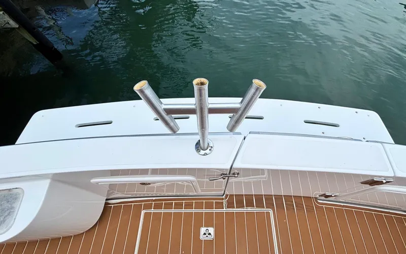 Slide: The Image of Riviera 43  Convertible 2001 - 8052595