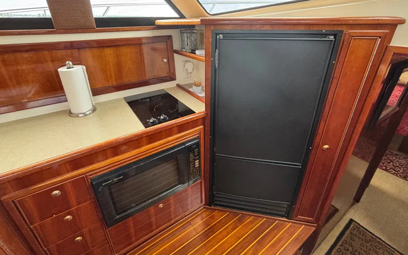 Slide: The Image of Riviera 43  Convertible 2001 - 8052588