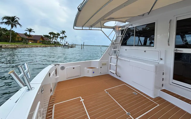 Slide: The Image of Riviera 43  Convertible 2001 - 8052594