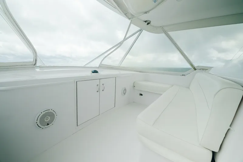 Slide: The Image of Hatteras 60 Convertible 2005 - 8053252