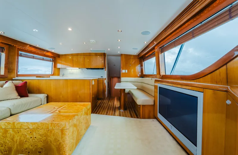 Slide: The Image of Hatteras 60 Convertible 2005 - 8053231