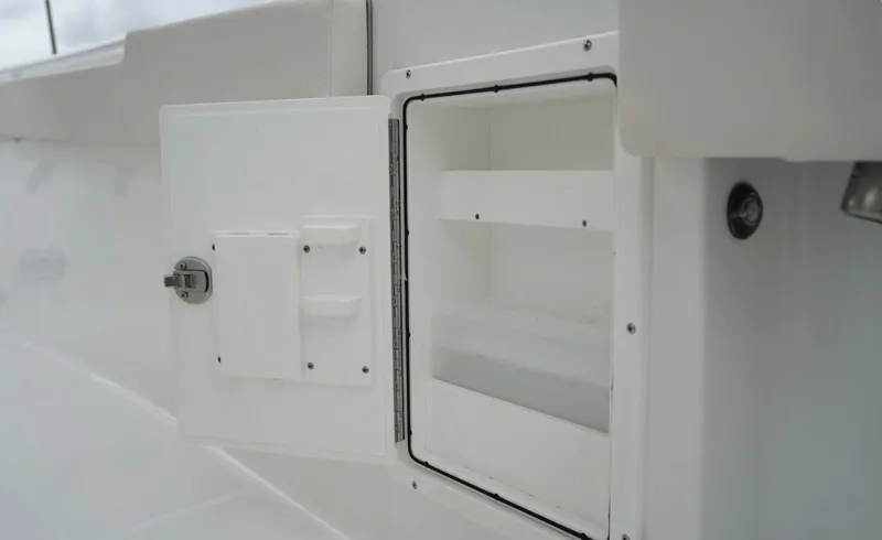 Slide: The Image of Sea Hunt Gamefish 27FS 2025 - 7949459