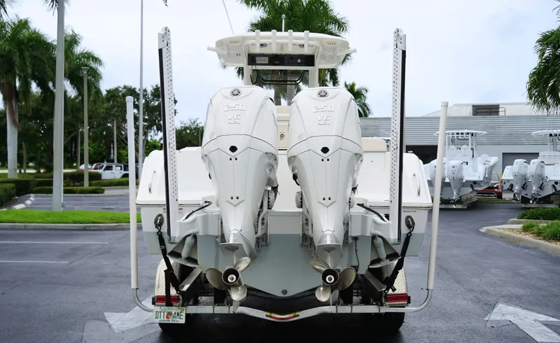 Slide: The Image of Sea Hunt Gamefish 27FS 2025 - 7949427