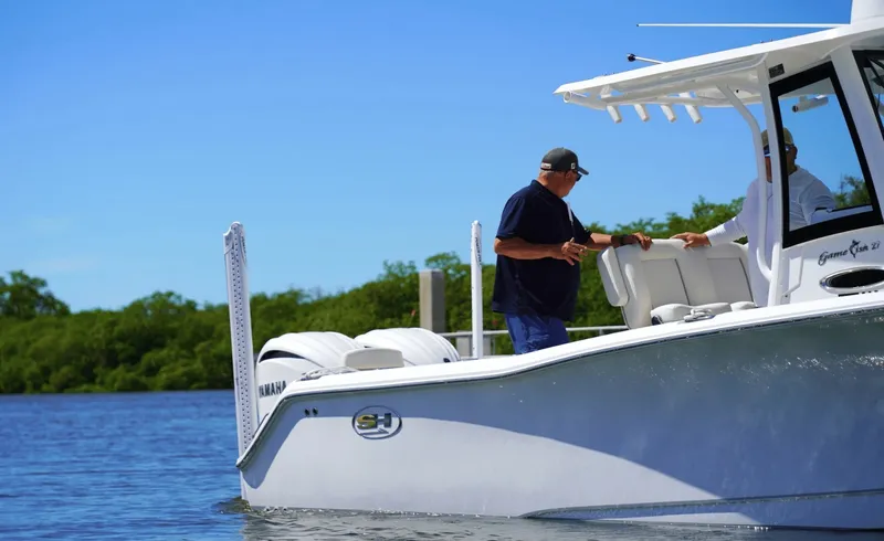 Slide: The Image of Sea Hunt Gamefish 27FS 2025 - 7949413