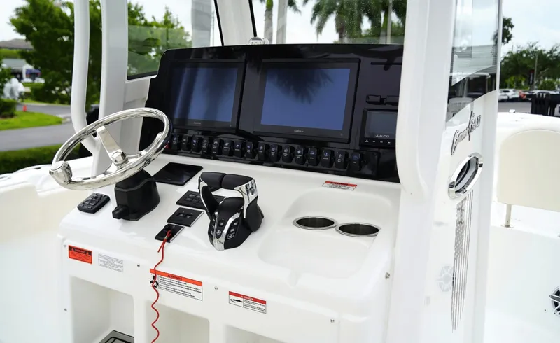 Slide: The Image of Sea Hunt Gamefish 27FS 2025 - 7949447