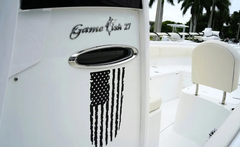 Slide: The Image of Sea Hunt Gamefish 27FS 2025 - 7949461