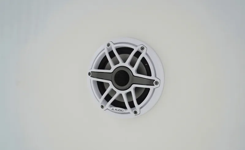 Slide: The Image of Sea Hunt Gamefish 27FS 2025 - 7949473