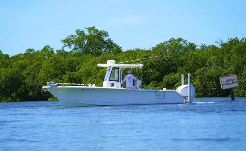 Slide: The Image of Sea Hunt Gamefish 27FS 2025 - 7949417