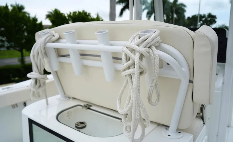 Slide: The Image of Sea Hunt Gamefish 27FS 2025 - 7949440