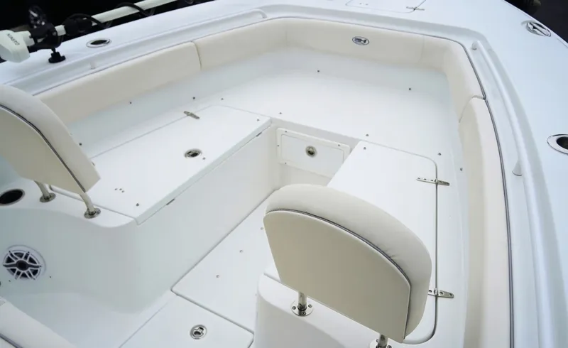 Slide: The Image of Sea Hunt Gamefish 27FS 2025 - 7949463