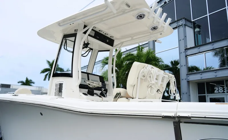 Slide: The Image of Sea Hunt Gamefish 27FS 2025 - 7949426