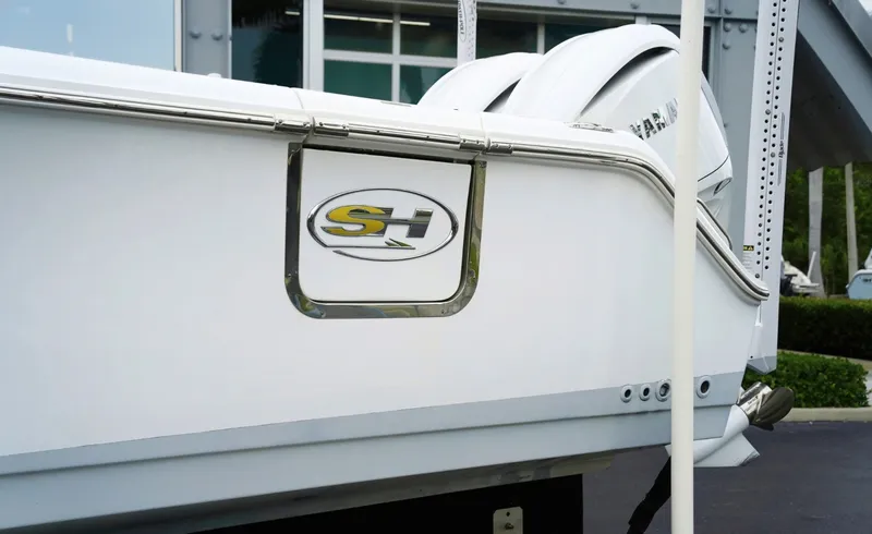 Slide: The Image of Sea Hunt Gamefish 27FS 2025 - 7949425
