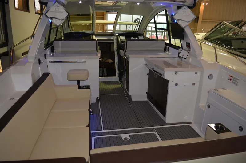Slide: The Image of Monterey 360 SC 2018 - 7951192
