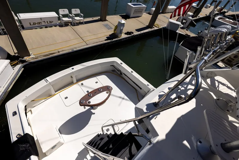 Slide: The Image of Hatteras 43 Convertible 1995 - 7951584