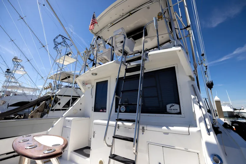 Slide: The Image of Hatteras 43 Convertible 1995 - 7951586