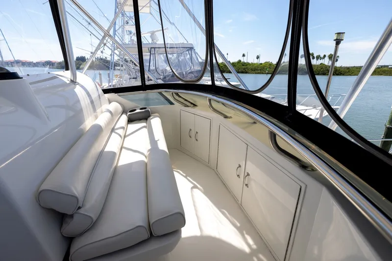Slide: The Image of Hatteras 43 Convertible 1995 - 7951580