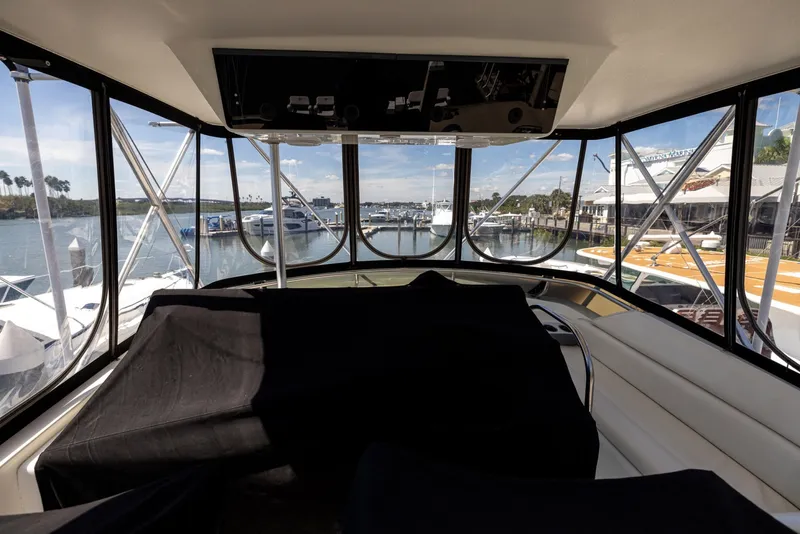 Slide: The Image of Hatteras 43 Convertible 1995 - 7951615